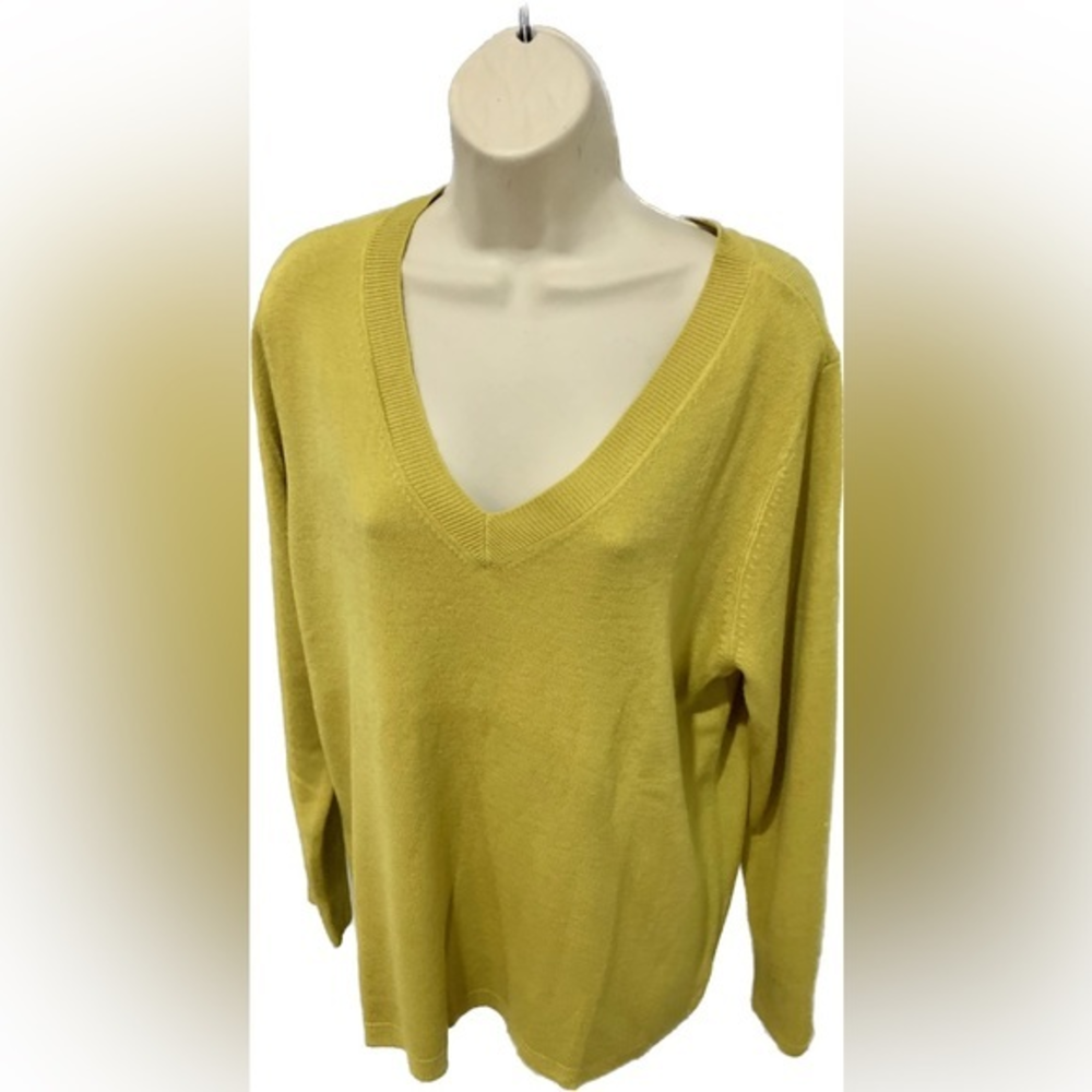 NWT Croft and Barrow V Neck Sweater‎ Yellow Size XL